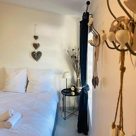 C'Est Une Maison Bleue قرقشونه المظهر الخارجي الصورة